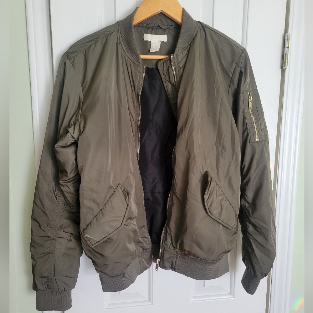 H&M Women's Olive Green Bomber Jacket Size 6